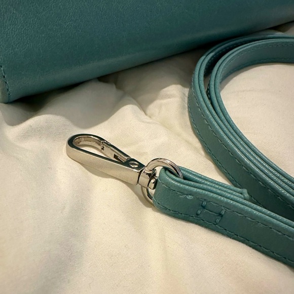 Matt & Nat Drew Large Vegan Crossbody Bag - Picture 5 of 12